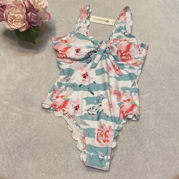 NWT WALKONBEACH Size S One Piece Swimsuit - Picture 1 of 12